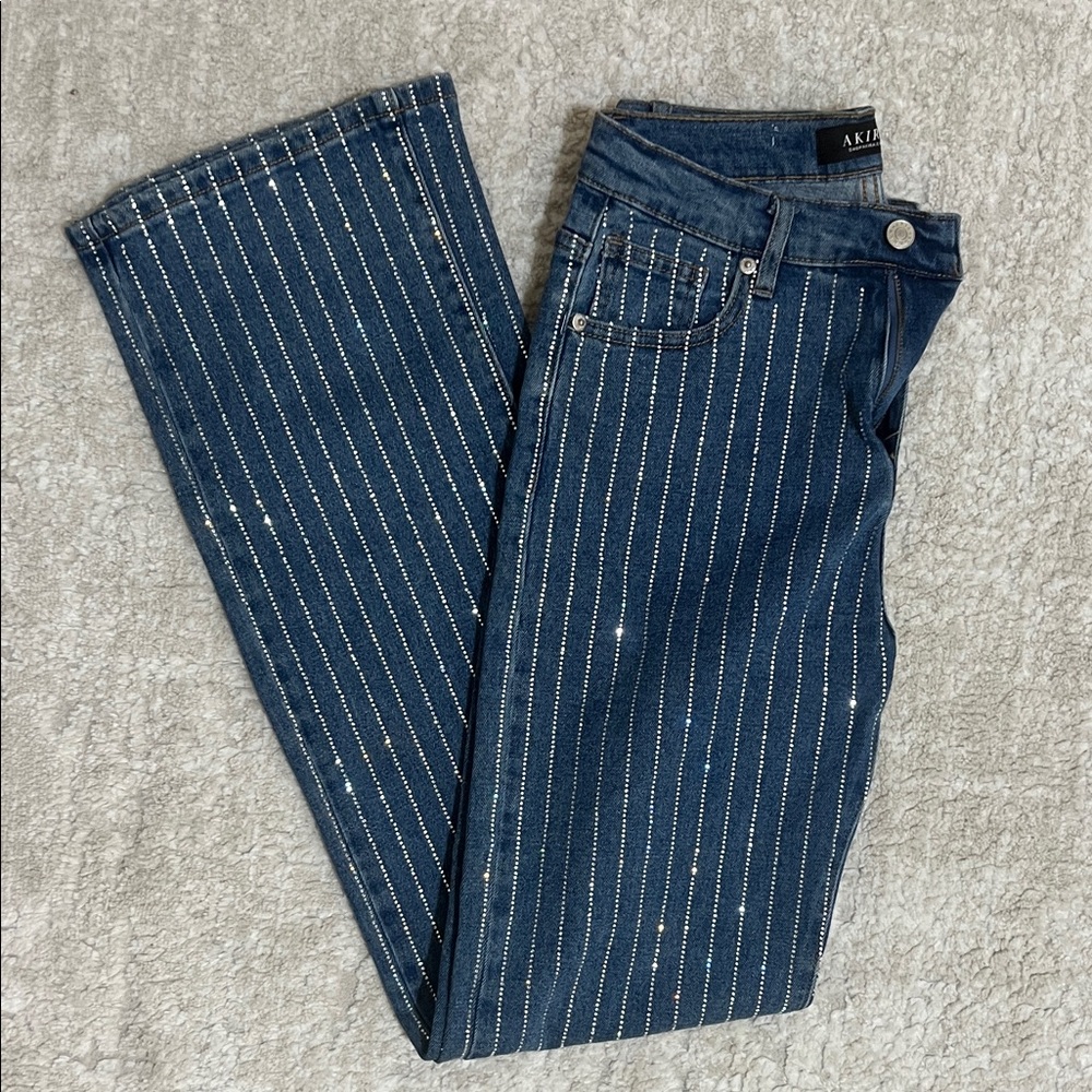 AKIRA Denim Jeans with Shimmering Stripes